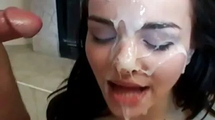 Pige mom porno classic fucking med en sort elsker.