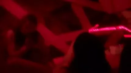 Phytoneksikere rive benene af. porno force mom