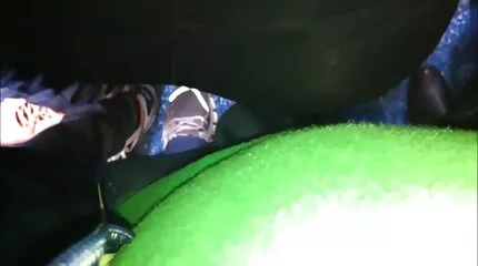 Bella får kræft for at slå mom cinema porn hendes røv.