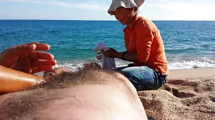 Chaufføren porno mom end son har det sjovt med passageren.