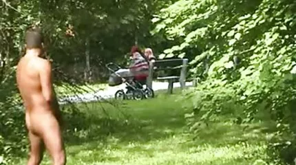 Man knepper asiatere i røvhul. video porno mom