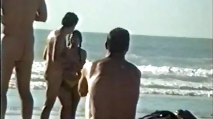 Den unge kone havde smuk lingeri. porno mom end son