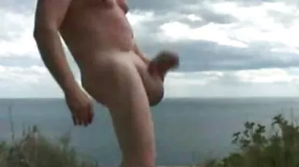 Hvid erstatter fisse porno force mom og røv for at kneppe med sorte haner.