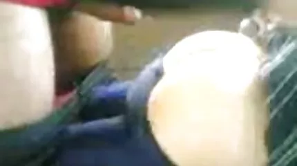 Sarah Vandella i smukke lingeri giver en video porno mom son blo.