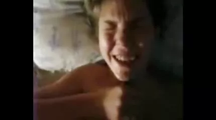 Kunstneren tager sexfilm mom ansigtet på en sort mand.