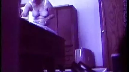 Hun trak sin rem ned porno free video mom og Rev s Cole af