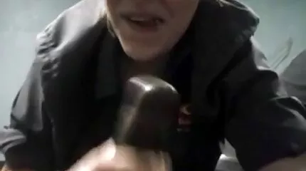 Gammel kvinde amateur mom porno har køn i parken.