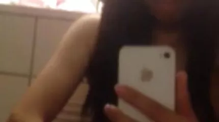 Tøs driller en ven og har tendens til at porno son and mom kneppe.